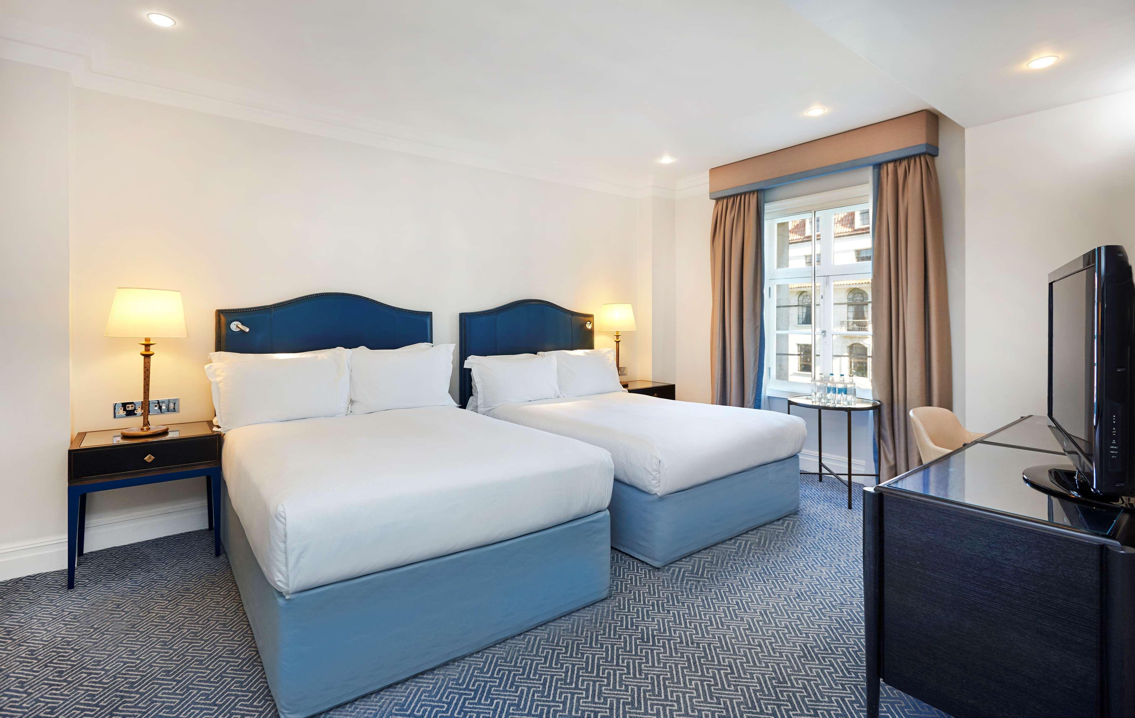 The Waldorf Hilton Hotel Londra