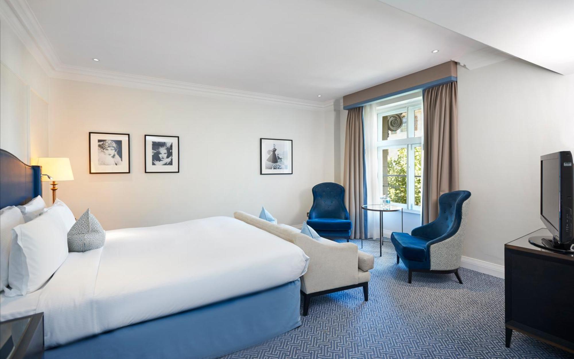 The Waldorf Hilton Hotel Londra