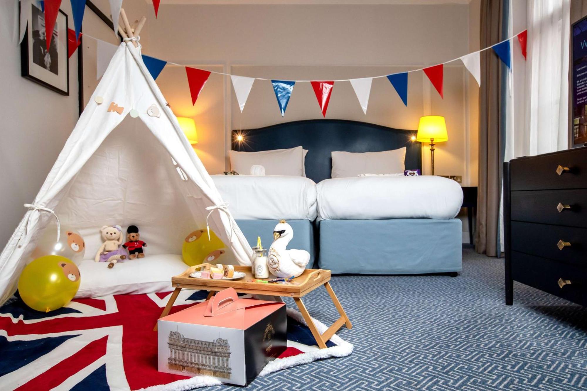The Waldorf Hilton 4* Londra